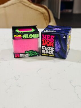 Purple/Pink Bundle of 2 Needohs - Nice Glow Cube and Fuzzball, Brand New!